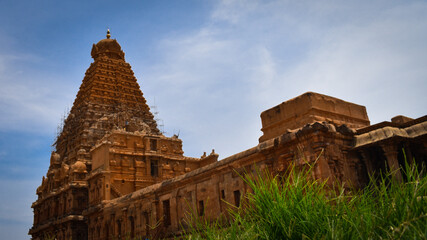 Naklejka premium Brihadeeswarar Temple Brihadishvara Rajesvara Peruvudaiyar RAJA RAJA CHOLAN BUILT Chola Temple thanjavur tanjore
