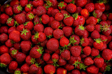 detail of red and fresh strawberies