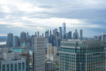 Fototapeta na wymiar view of Manhattan from the brooklyn rooftop