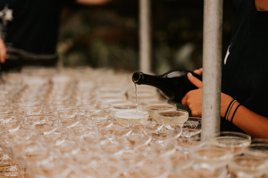 Pouring champagne