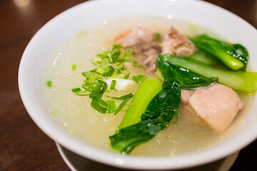 Glass noodles chicken soup with vegetable