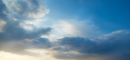 Obraz premium Dark storm clouds before rain. Natural weather dramatic background.