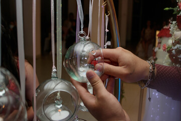 Esferas de cristal con velas para decorar la fiesta de 15 años1