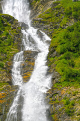 Der Stuibenfall im Weiler Niederthai, Gemeinde Umhausen (Tirol, Österreich)