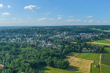 Fototapeta na wymiar Westheim bei Augsburg und das Schmuttertal im Luftbild