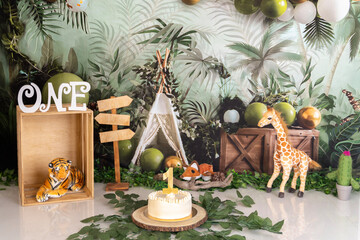 jungle decoration for smashcake photography