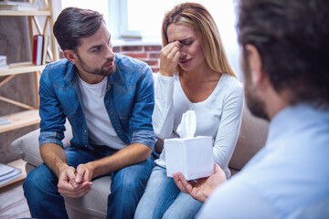 Couple at the psychologist