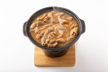もつ煮込み　(豚ホルモン・味噌煮込み)