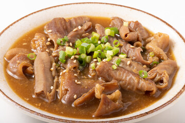 もつ煮込み　(豚ホルモン・味噌煮込み)