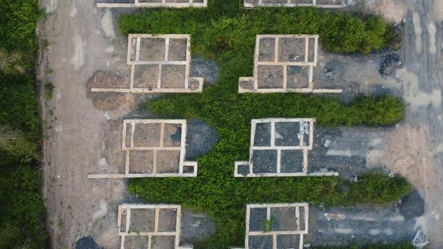 Dense housing that is neatly arranged with the texture of rice fields