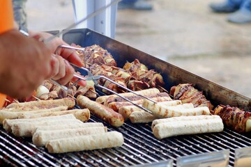 Barbecue auf Holzkohlegrill