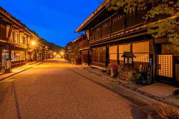 長野県　中山道　奈良井宿の町並み　夕景　夜景