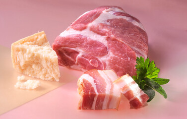 Tortellini Fleisch, Parmesan, Schinken, Nudelfüllung, Speck,