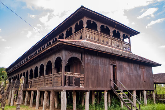 Traditional dayaknese house called "Rumah Panjang" (Long House) in Pulau Kumala, East Kalimantan, Indonesia.