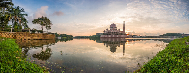 Putra mosque at sunrise, Kuala Lumpur, Malaysia