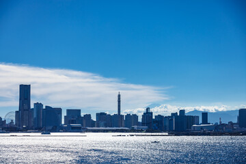 よく晴れた日の横浜の景色