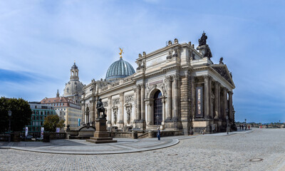 Obraz premium The Lipsius building in Dresden, Saxony Germany