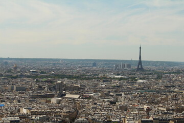 Panorâmica da cidade de Paris vista do Sacré Coeur, com visibilidade da Torre Eiffel