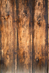 The wood detail of Japanese old doors reflects a deep appreciation for nature and the natural beauty of wood. Each door reveals a unique grain pattern, as if a piece of art created by nature itself.