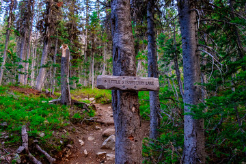 Little Strawberry Lake Hiking Sign