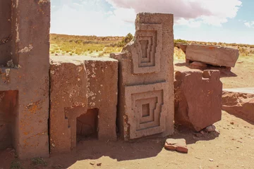Rolgordijnen the perfectly carved stones at the archaeological site of puma punku, in tihuanaco - Bolivia © Gustavo