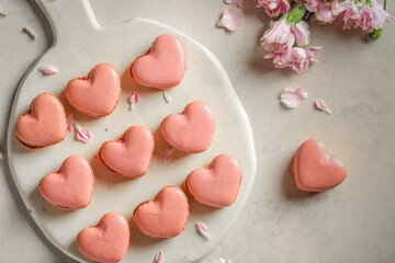 heart shape pink French macaroons 