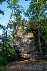 A boulder on Auxier Ridge in Red River Gorge