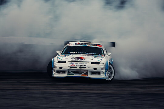 Nissan S13 Silvia go fast in drift