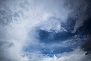 Fototapeta na wymiar Dramatic thunderstorm clouds