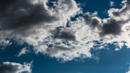 Obraz premium Clouds on the blue sky