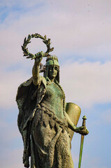 statue in Arad