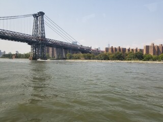 manhattan bridge in new york