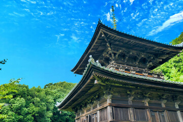 Obraz premium 切幡寺の伝統ある建築物