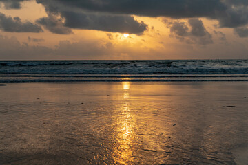 Naklejka premium Landscape of Khaolak beach and cloudy sky