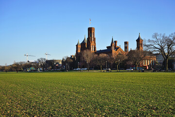 Fototapeta na wymiar Washington, DC, USA: view of the castle on National Mall during sunny winter day
