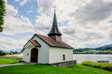 Fototapeta na wymiar Chapelle de Thusy à Pont-la-Ville en Suisse