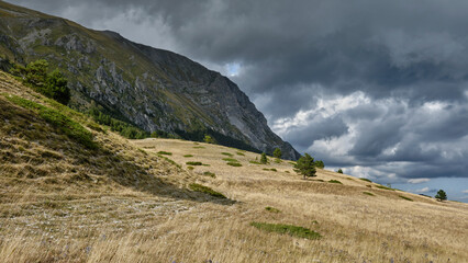 Fine estate nel Parco Nazionale dei Monti Sibillini - Castelluccio di Norcia - Umbria e Marche