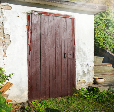 Old wooden door to a vintage dwelling