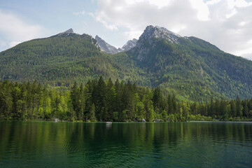 Fototapeta na wymiar lake in the mountains of bavaria in germany next to the austrian border