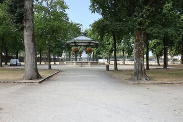 Le parc des arènes, parc public, ville de Dax, département des Landes, France
