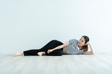 Fototapeta premium リラックスする女性