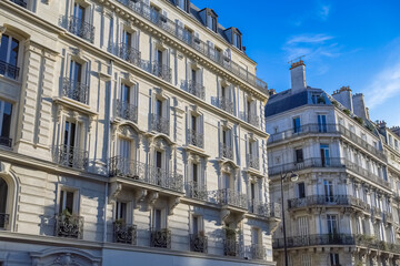 Fototapeta na wymiar Paris, beautiful facades in the 7e arrondissement, rue de Solferino 