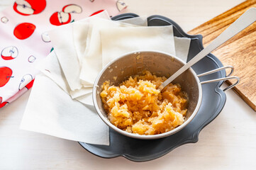 簡単なミニ春巻アップルパイ作り