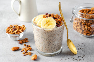 Chia Pudding with Banana, Granola and Cinnamon, Overnight Banana Oats, Healthy Breakfast or Snack, Vegetarian Food