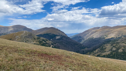 Fototapeta premium Rocky Mountains on Trail Ridge Road in Rocky Mountain National Park