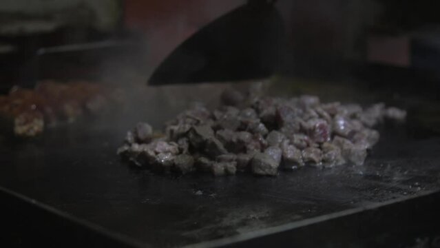 COCINANDO CARNE PARA TACOS EN PLANCHA 