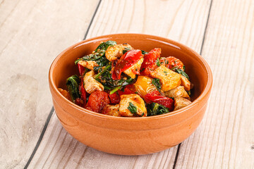 Chicken with tomato and spinach