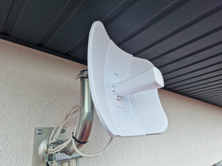 High speed intrernet parabolic antenna