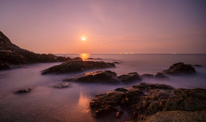 Maoming YanJingLing sea at night