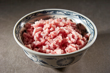 Fototapeta na wymiar minced meat in a bowl